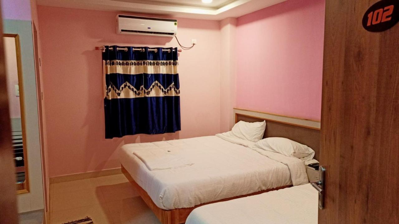 Aarthi Residency Hotell Kāraikkudi Eksteriør bilde